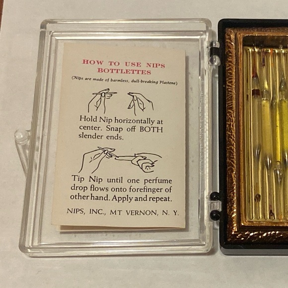 Famous Name Perfumes Packaged in Nips ~12 Glass Vials ~ Sample Set ~ Vintage. - Picture 7 of 12